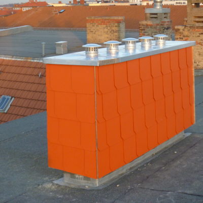 Schornsteinverkleidung Dachplatten mit Kaminkopfabdeckung